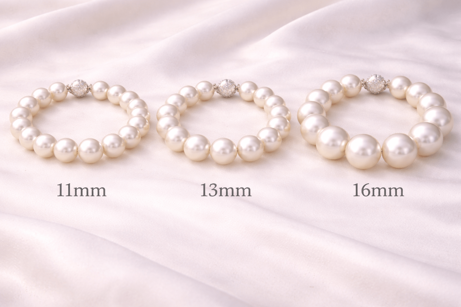 pearlsonly-blog-104-image-4-pearl - Størrelsen betyr noe på South Sea-armbånd - Perlesmykker - pearlsonly